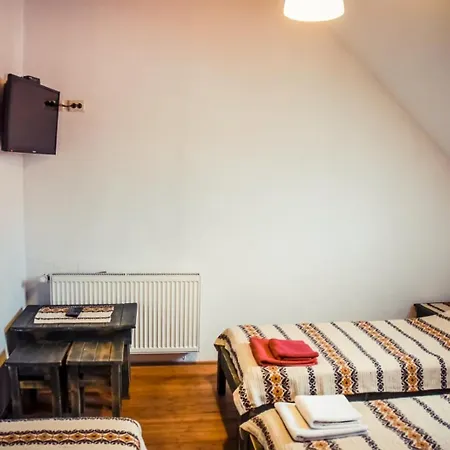 Maghura Gostinnii Dvir Guest house Tatariv