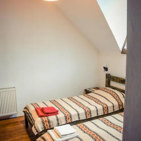 Guest house Maghura Gostinnii Dvir Tatariv